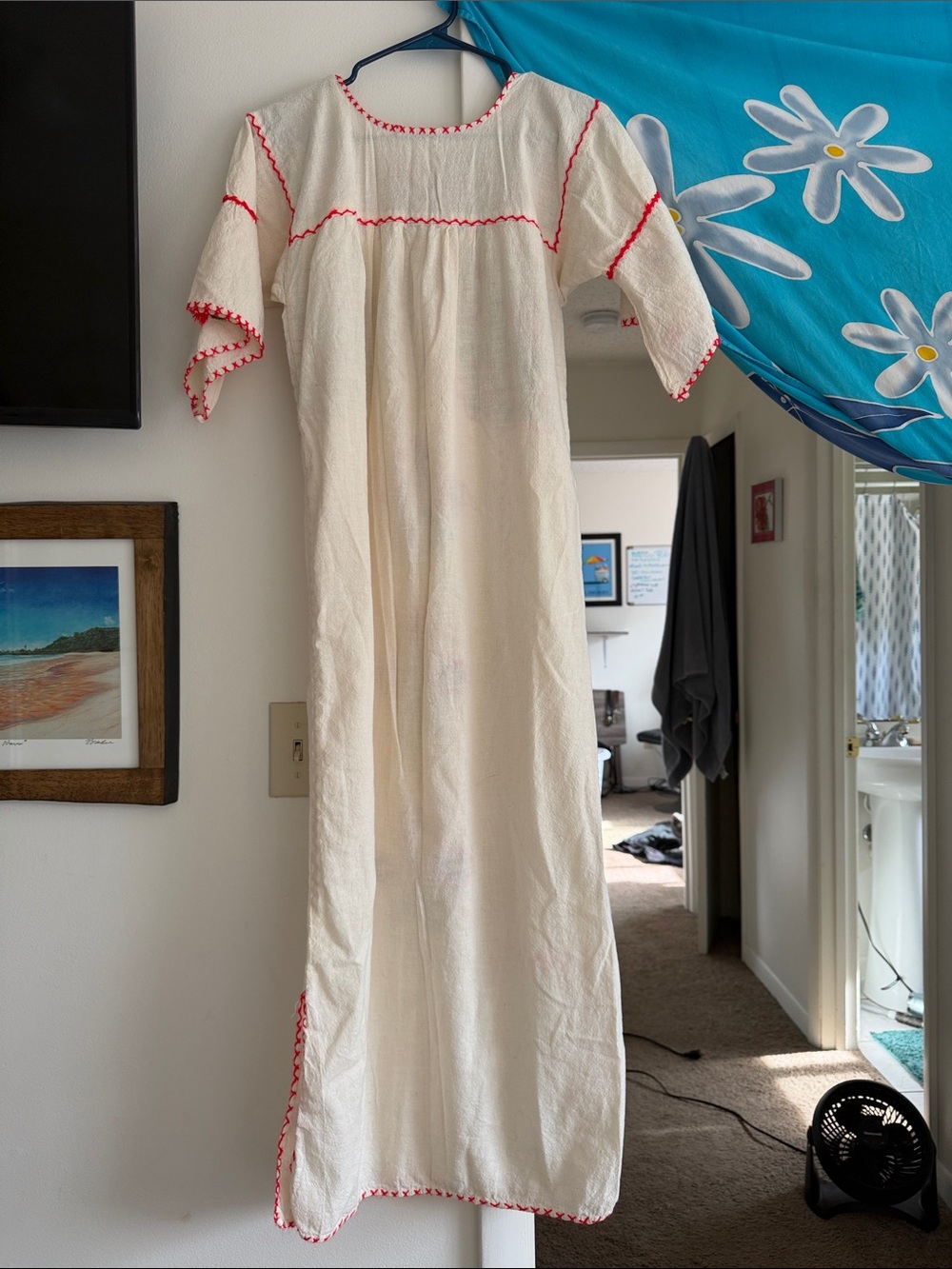 Vintage Mexican embroidered maxi dress - Picture 3 of 4